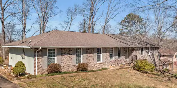 4940 Willow Lawn Dr
