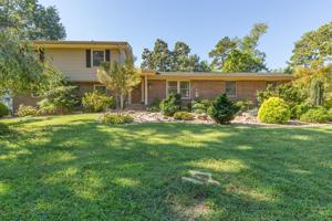 2338 Pineway Tr