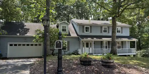 6524 Lake Shadows Circle
