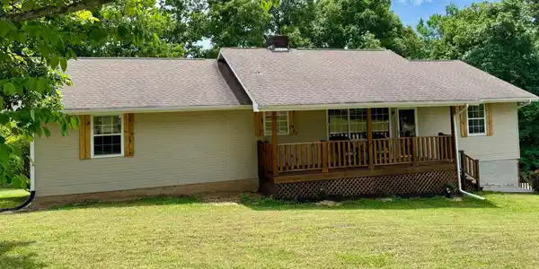 9814 Lakeside Road