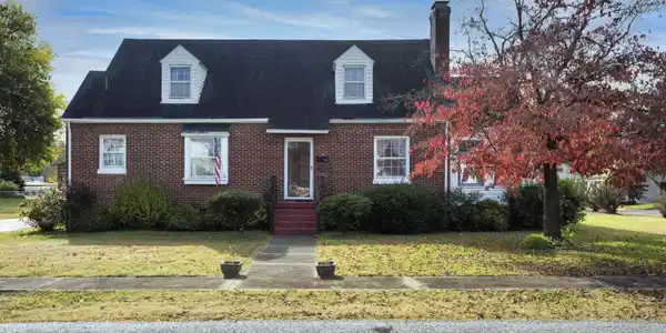 165 2nd Ave