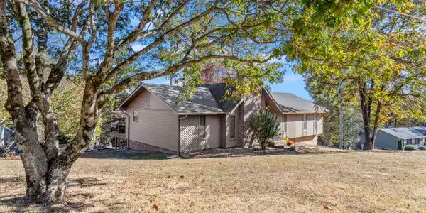 1920 Crystal Lake Ln