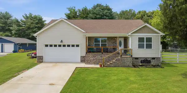 595 New Union Circle