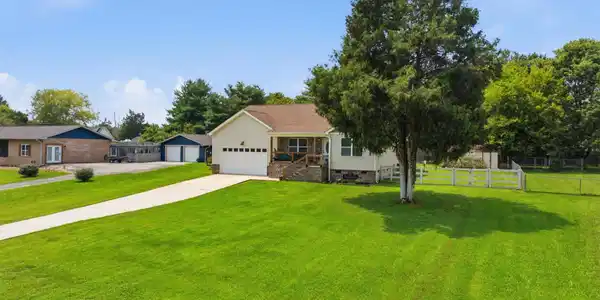 Image 3: 595NewUnionCir_003