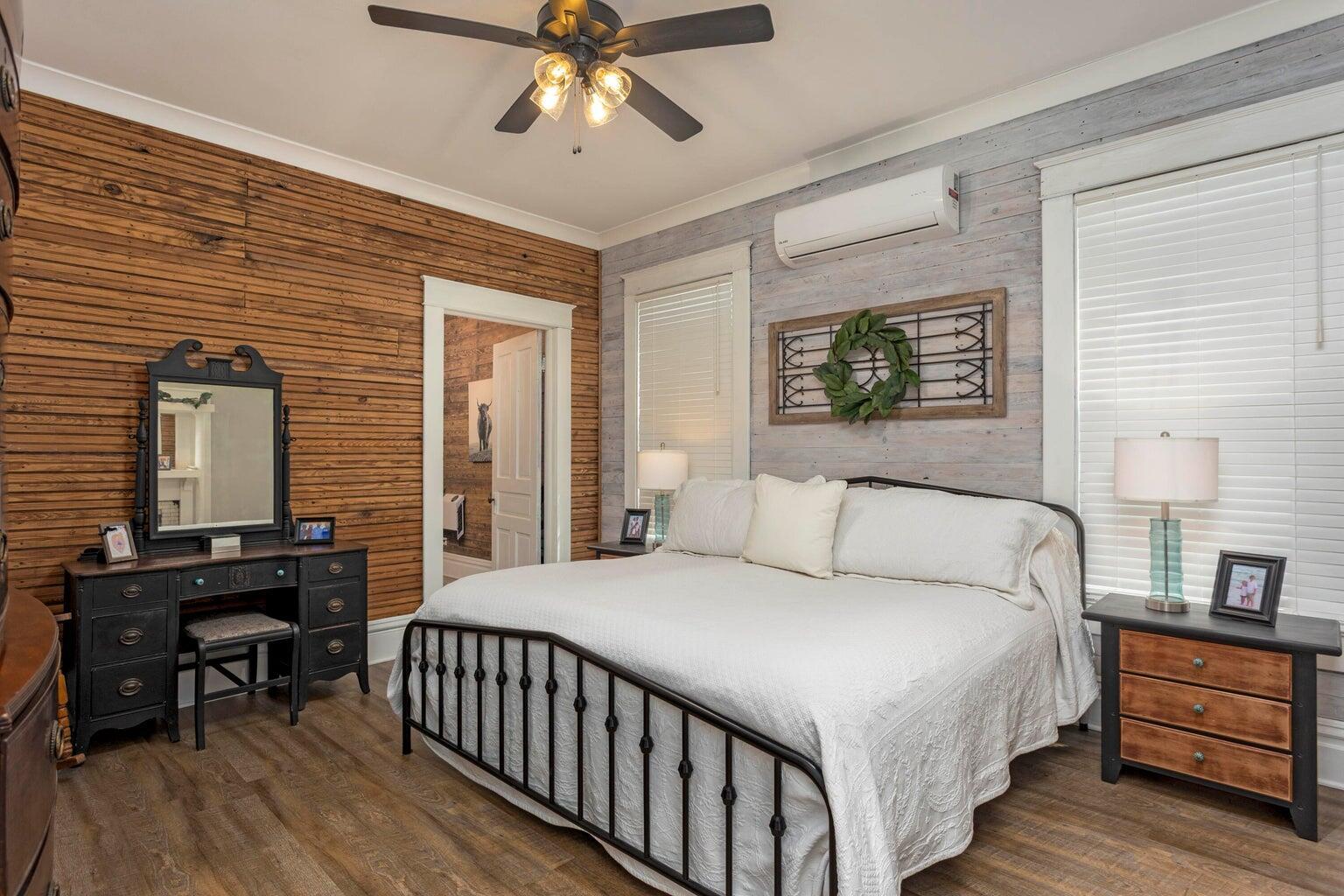 Image 4: Primary Bedroom