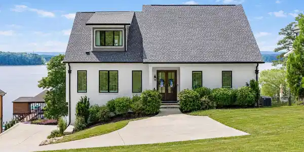 6376 Lynn Road