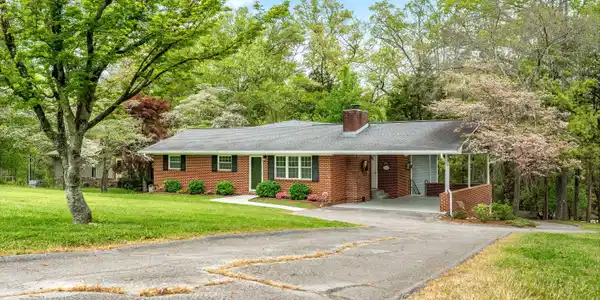 2412 N Shore Acres Rd