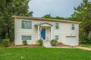 1915 Bay Hill Dr