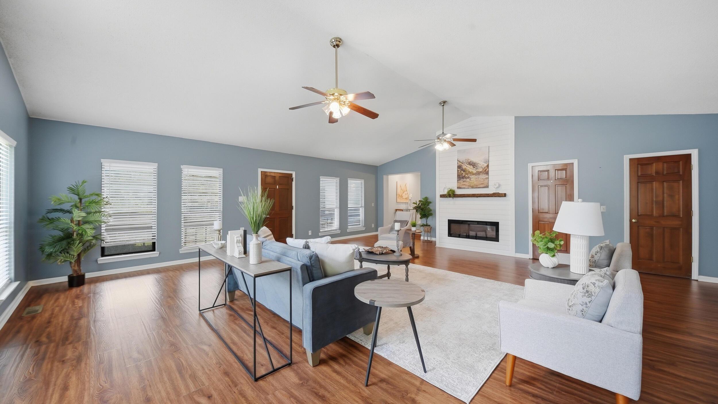 Image 2: 9_7807 hixson pike-8
