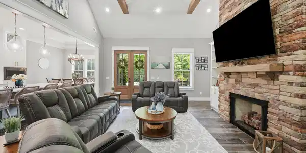 Image 4: 129 ken dr-7