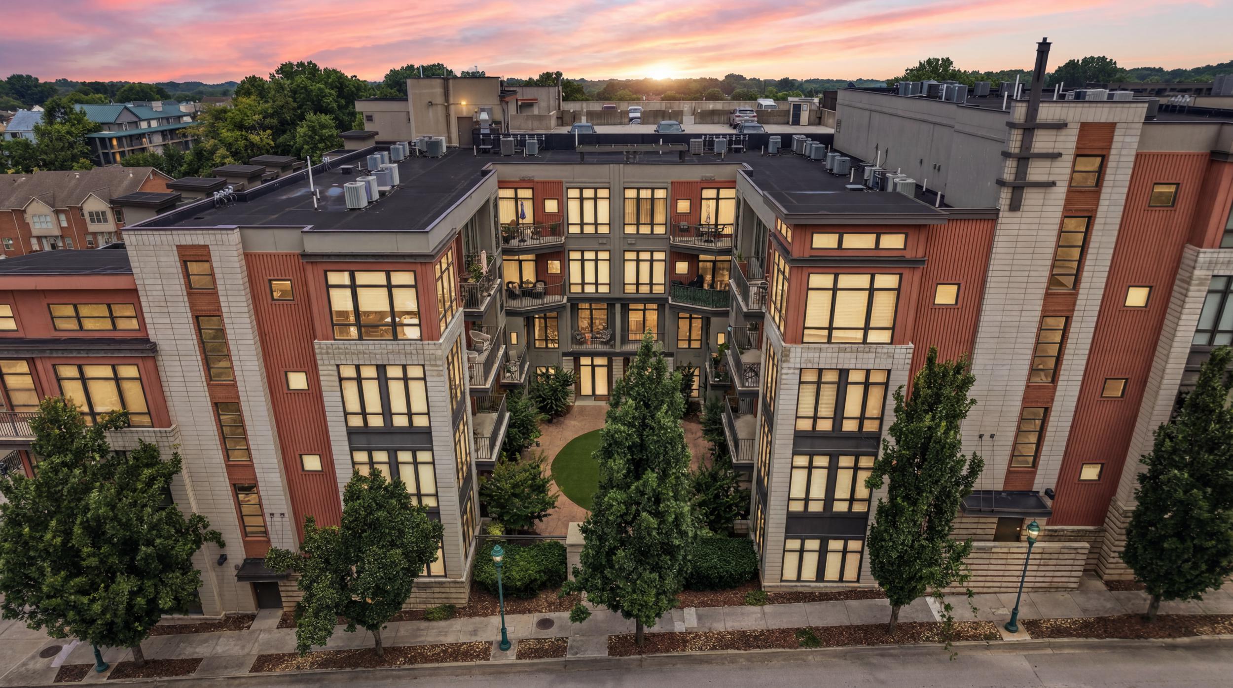 Image 1: 1_129 walnut st twilight-1
