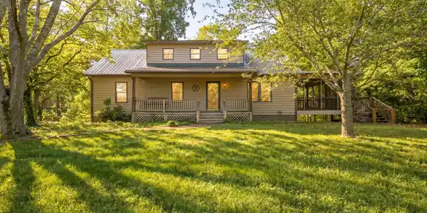 2520 Love Lane