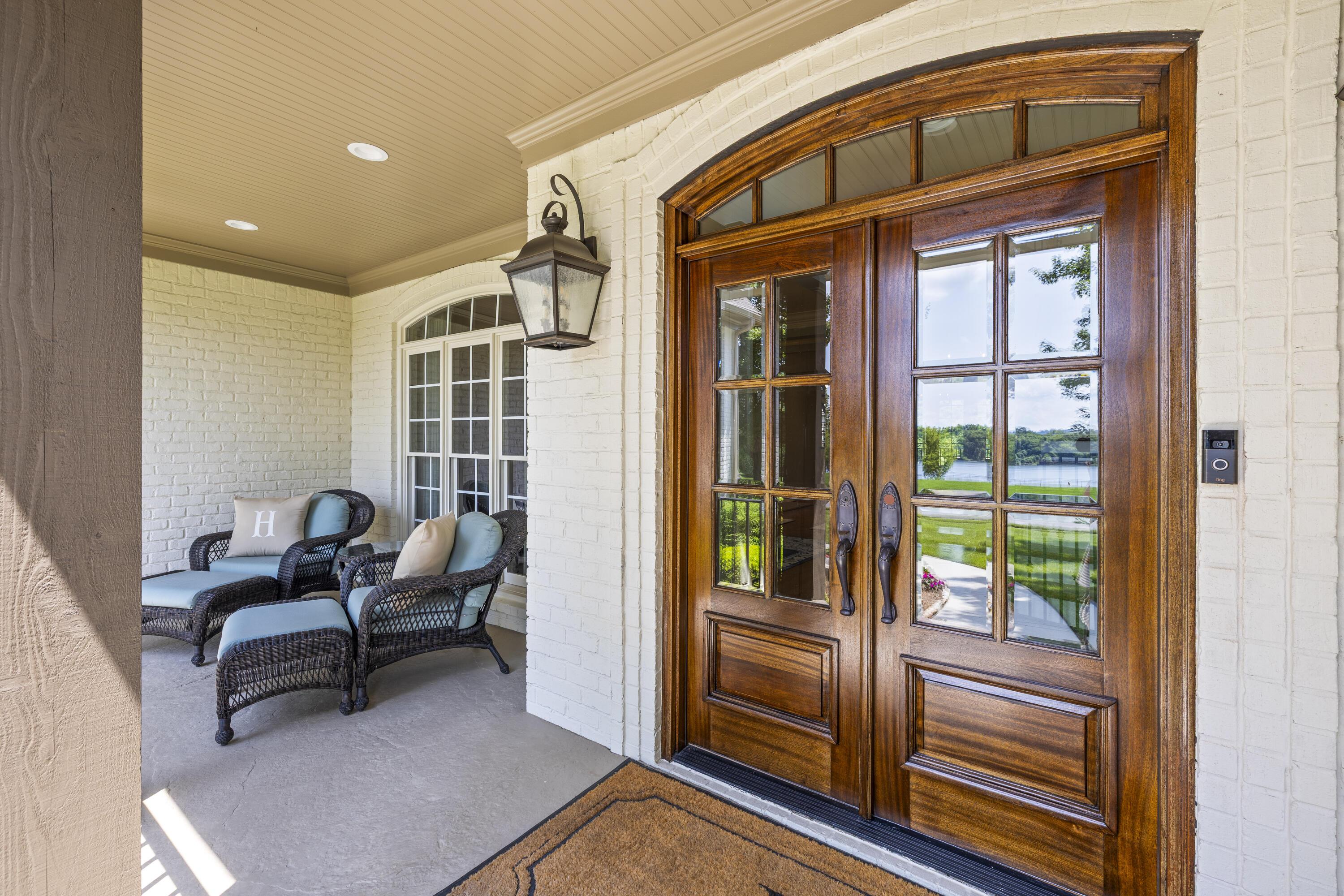 Image 4: Front Porch