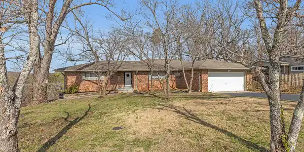 3505 Rhoda Ln