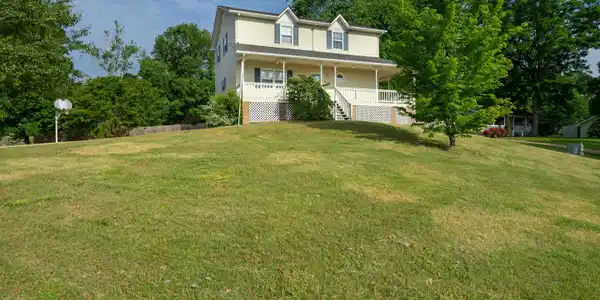 303 Fallen Leaf Dr