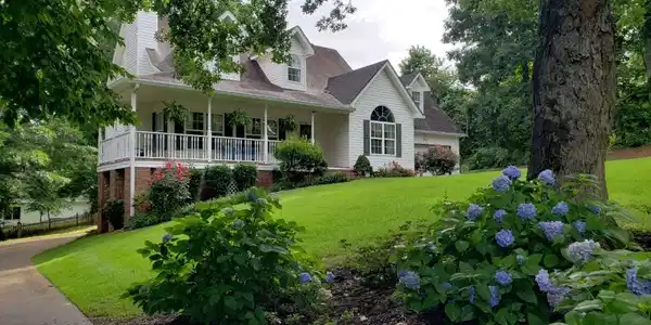1104 Clift Cave Rd