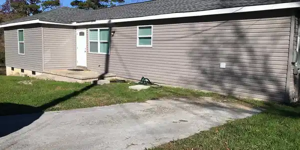 105 Darlene Cir