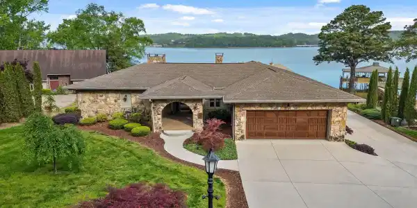 4919 Bal Harbor Circle