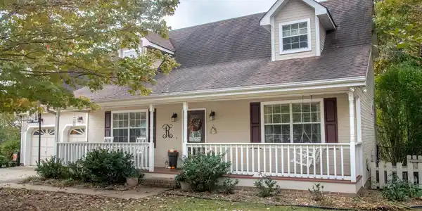 428 Fallen Leaf Dr