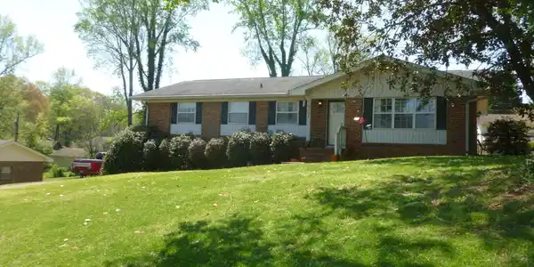 9104 River Oaks Rd