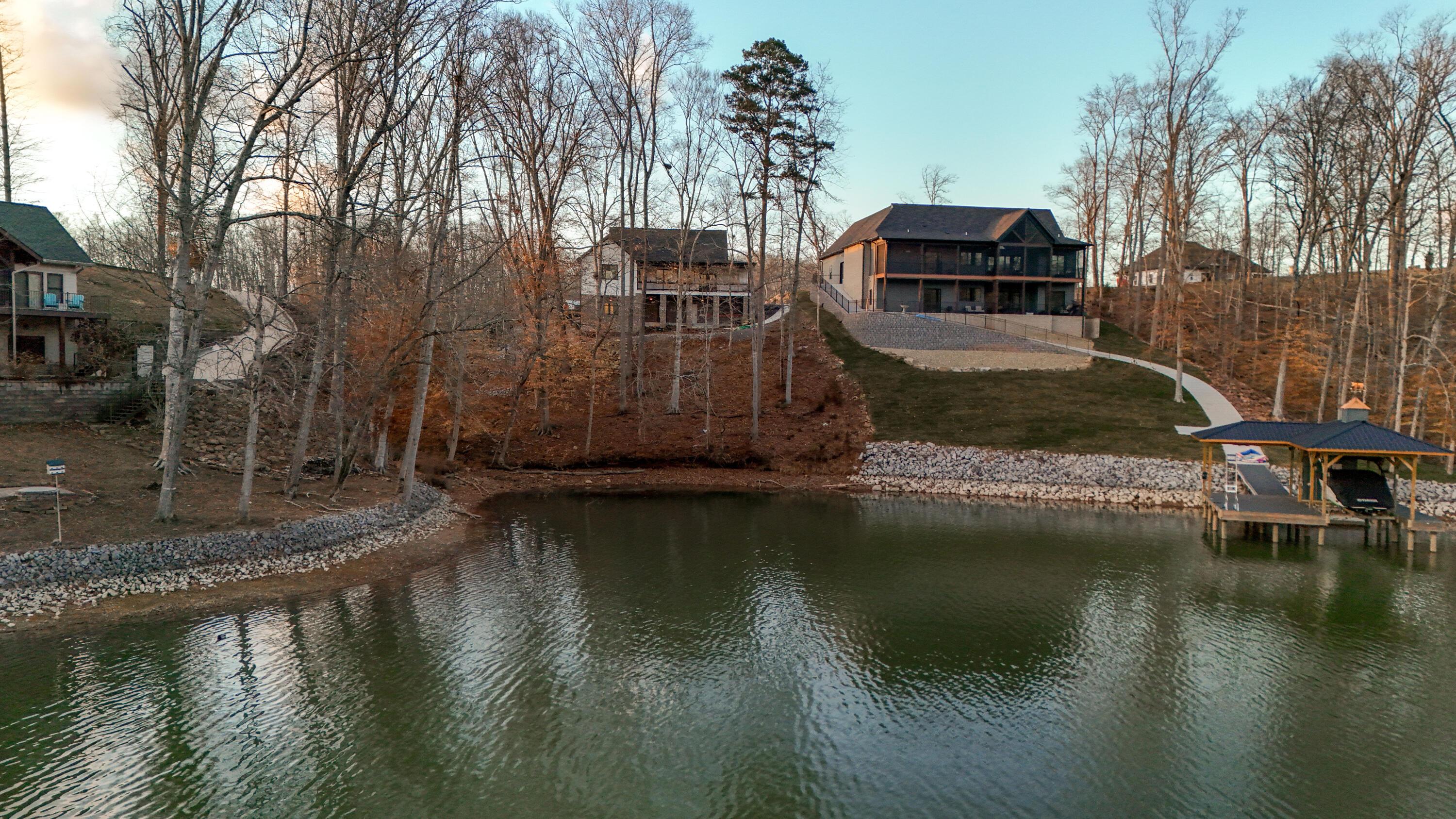 Image 2: WaterfrontDrone-18