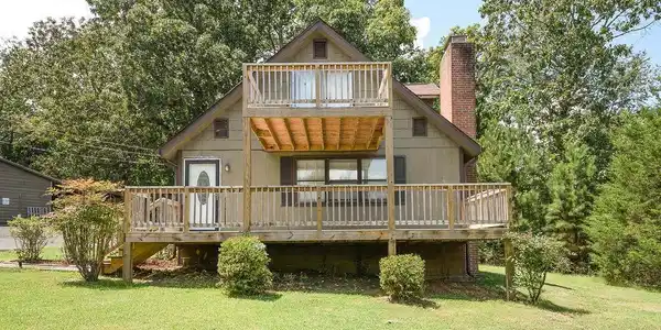 110 NW Kittiwake Pl