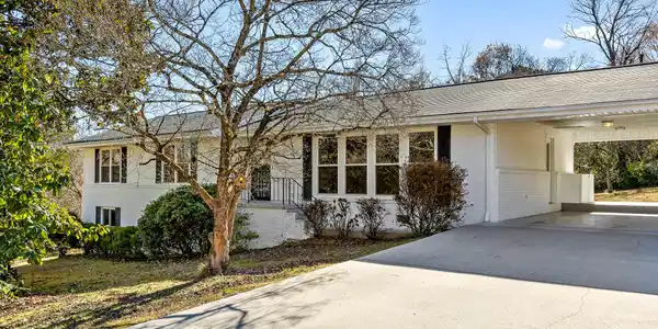 3910 Lake Haven Cir