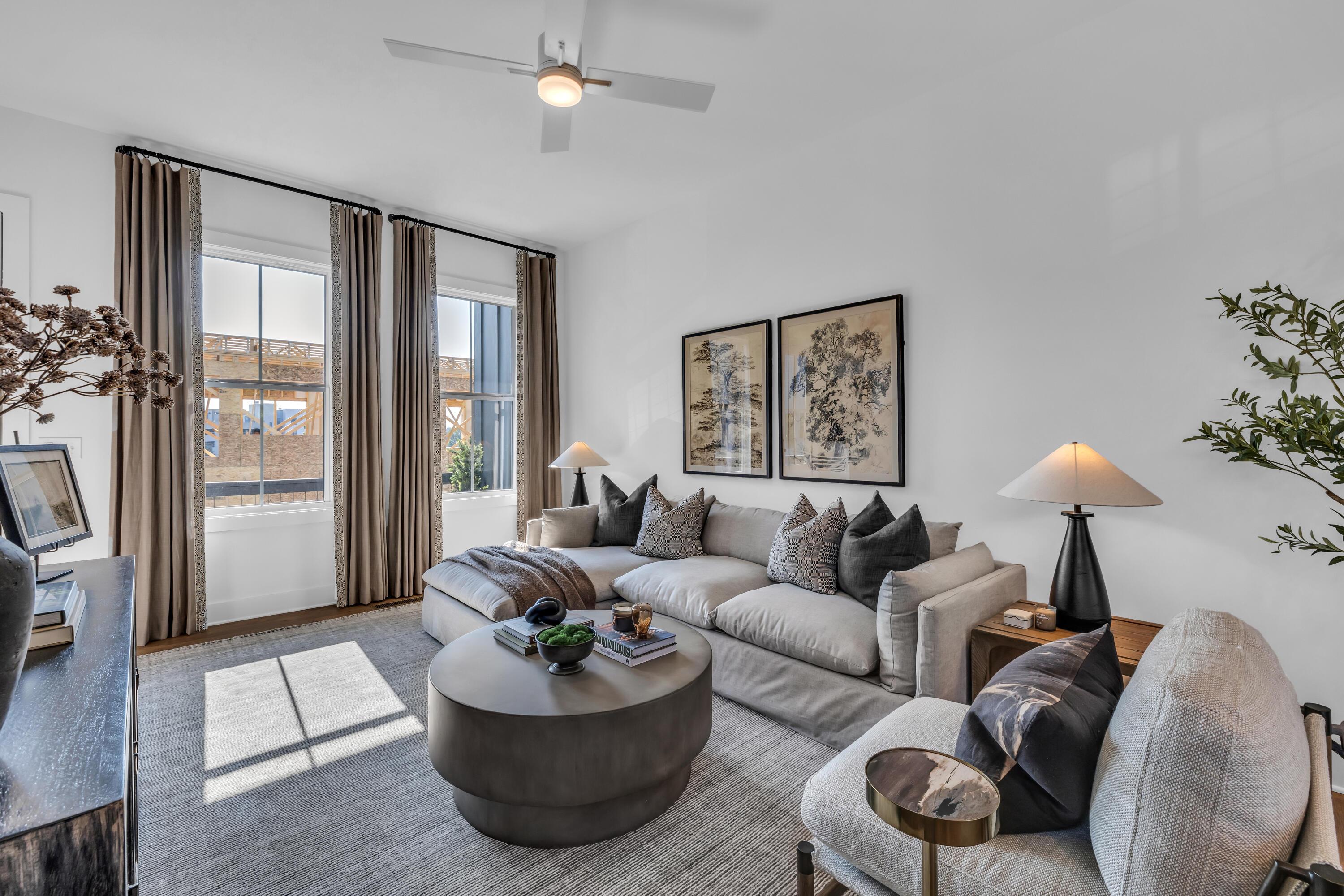 Image 3: Family Room