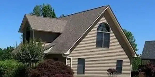 165 Riverside Dr