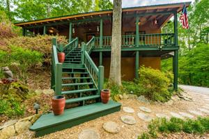 386 River Run Rd 15