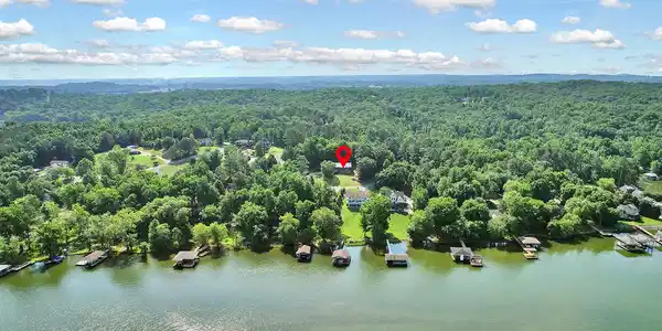 140 Riverside Dr 41