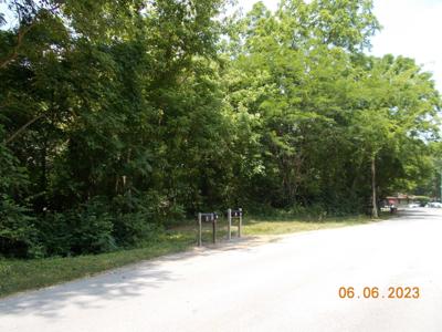 000 Richland Street