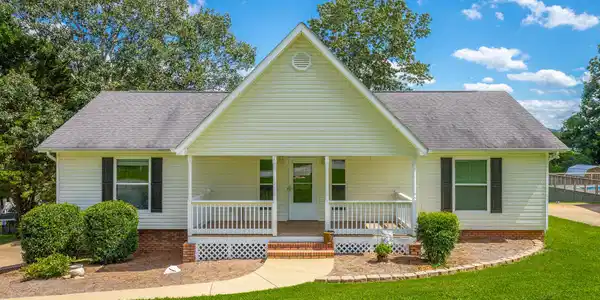 10104 Bear Trail Dr