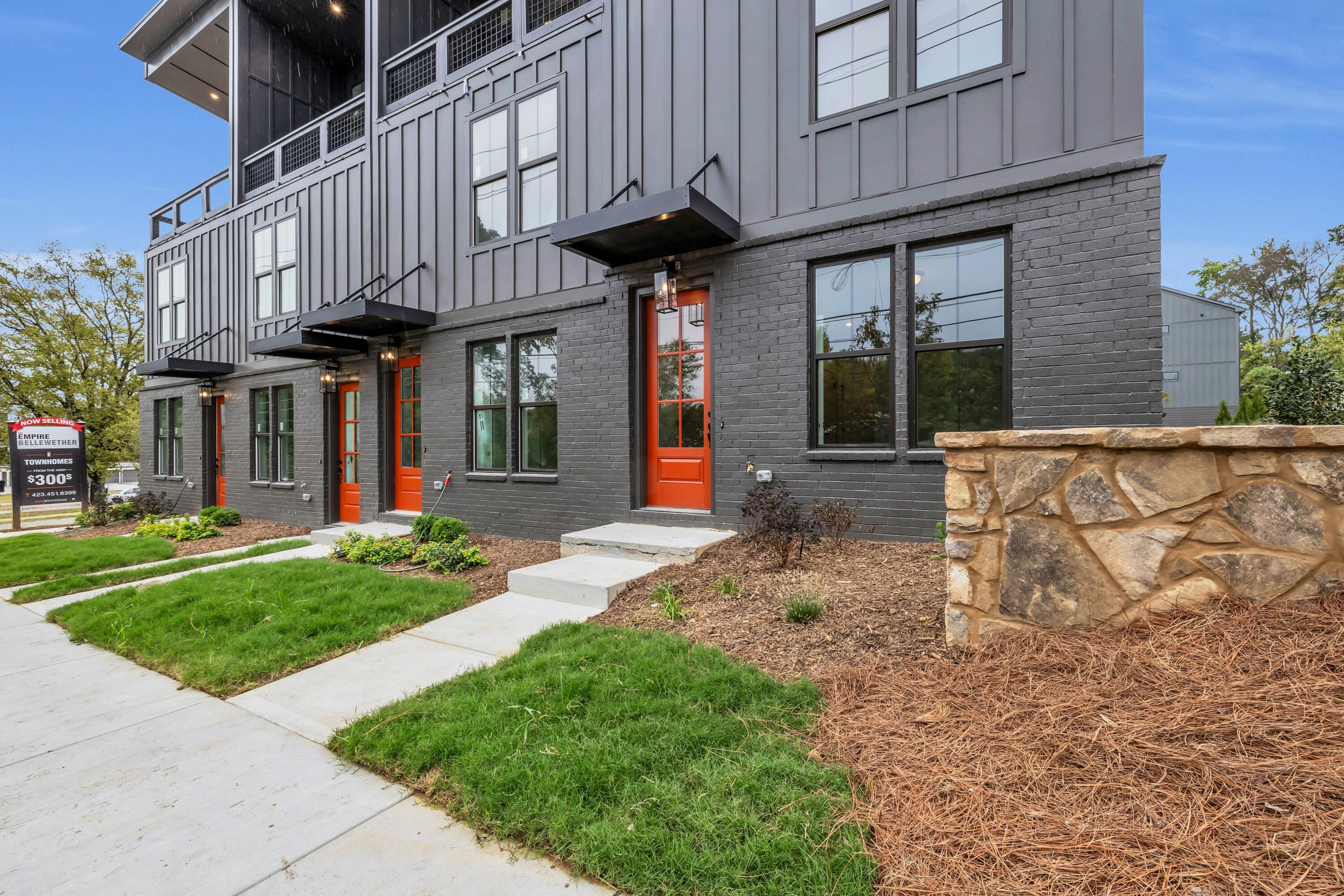Image 3: Exterior