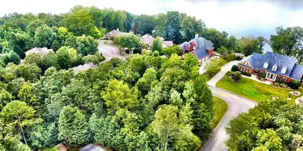7415 River Ridge Dr