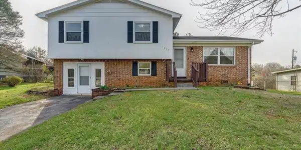 1869 N Prairie Cir