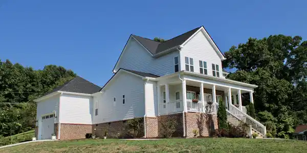 2415 Lakesite Drive