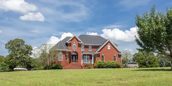 142 River Place Dr