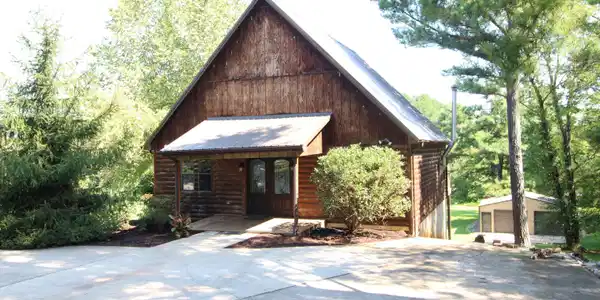 590 Hiwassee Dr