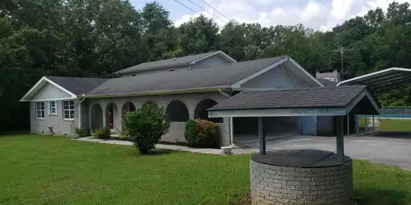 301 Woodland Dr