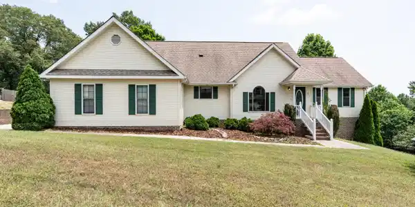 611 River Landing Dr