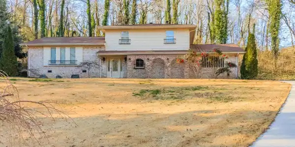 106 Gilmore Ln