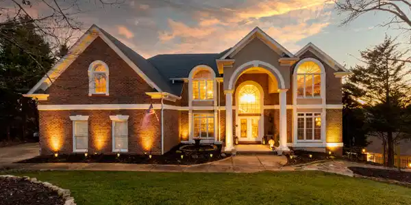 7407 River Ridge Dr