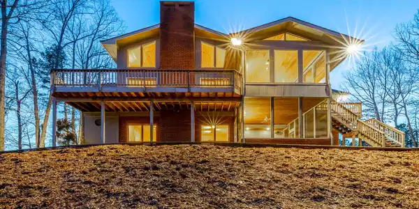 13411 Bellacoola Rd