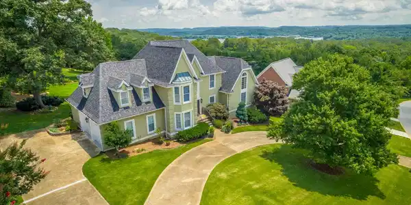 5709 Topsail Greens Dr