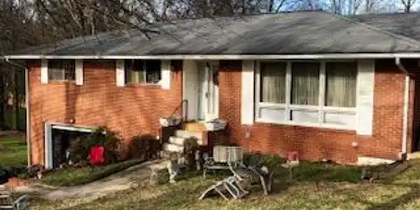 9011 Edgewater Rd