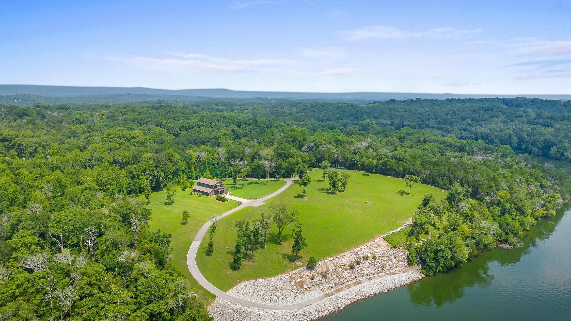 2532 Lee Pike, Soddy Daisy, TN lhrmls01739834