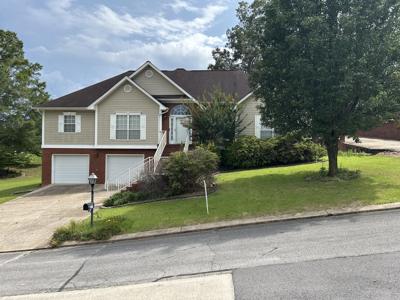 2548 Chimney Lake Circle