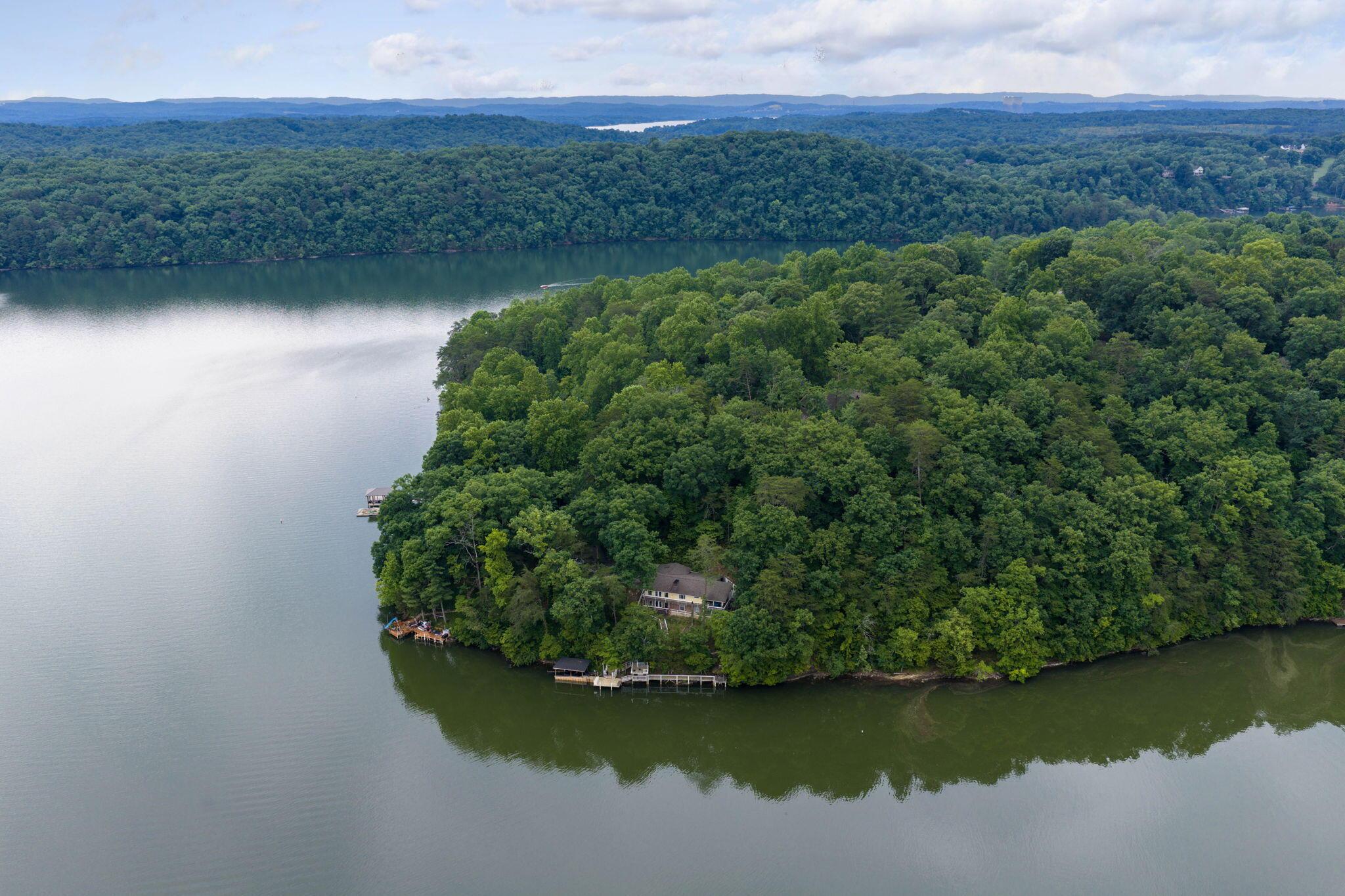 Image 1: 8-web-or-mls-DJI_20260529123921_0950_D-7