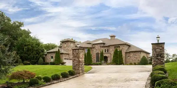 4675 Hawks Eye Ln